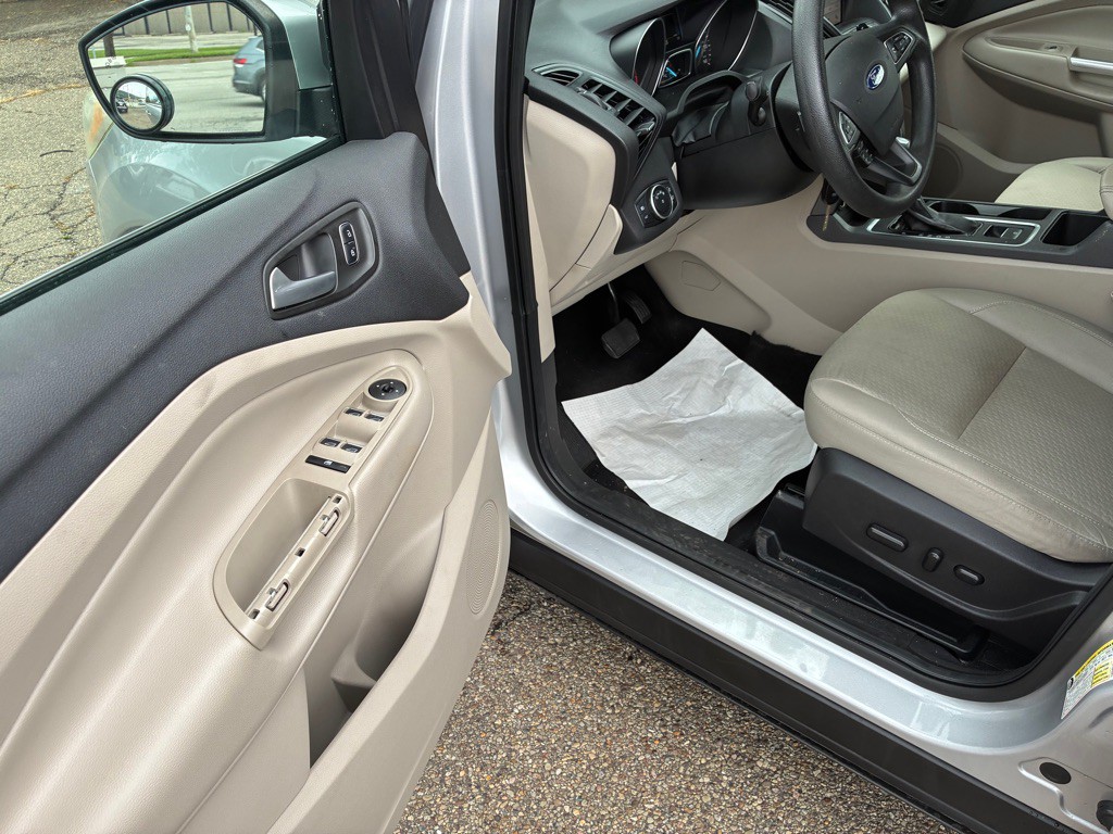 2017 Ford Escape Image 6