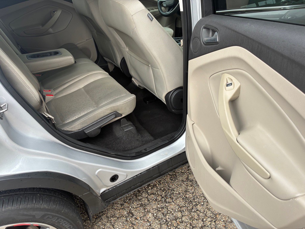 2017 Ford Escape Image 9