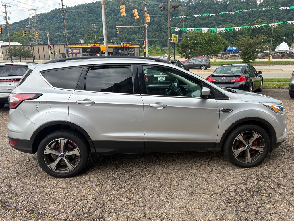 2017 Ford Escape Image 16