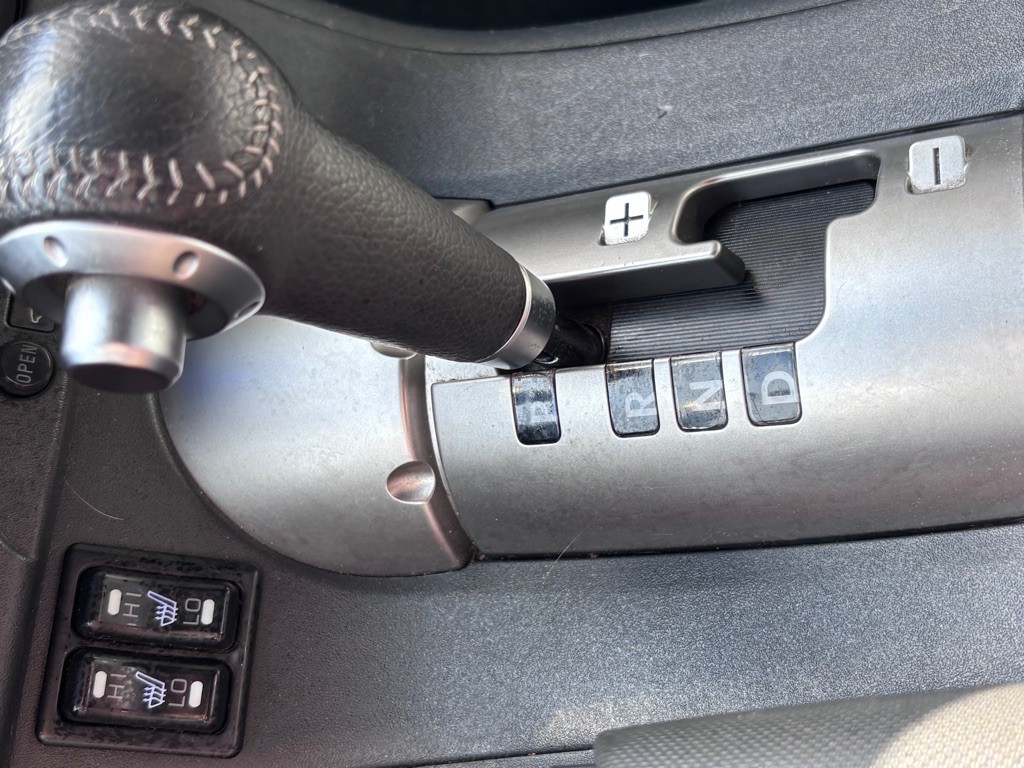 2007 Mitsubishi Eclipse Image 6
