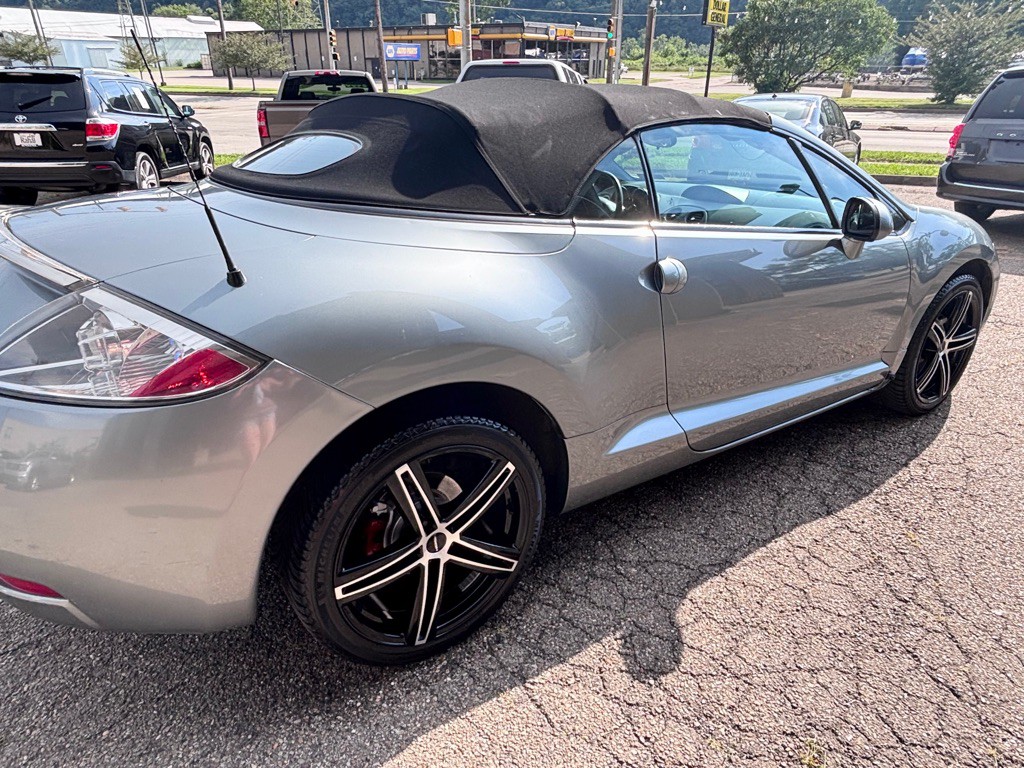 2007 Mitsubishi Eclipse Image 18