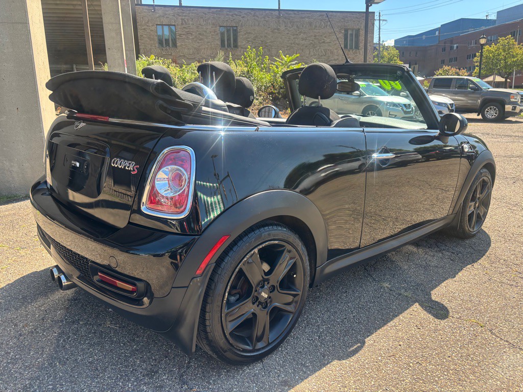 2014 MINI Cooper Image 6