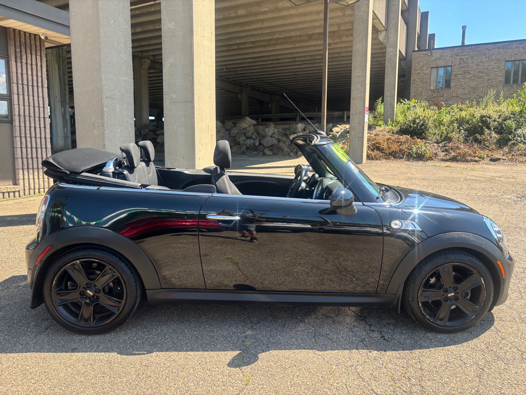 2014 MINI Cooper Image 7