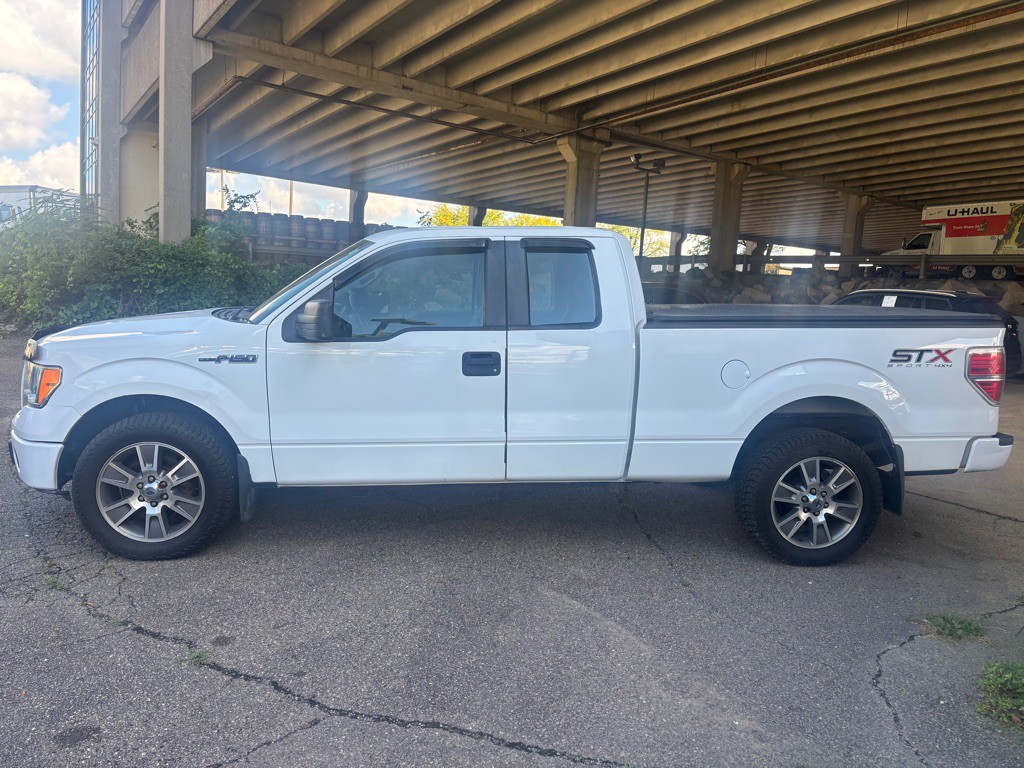 2014 Ford F-150 Image 4