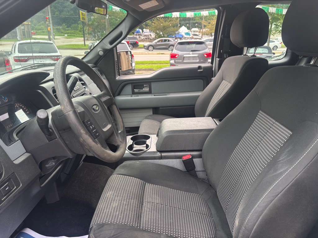 2014 Ford F-150 Image 9