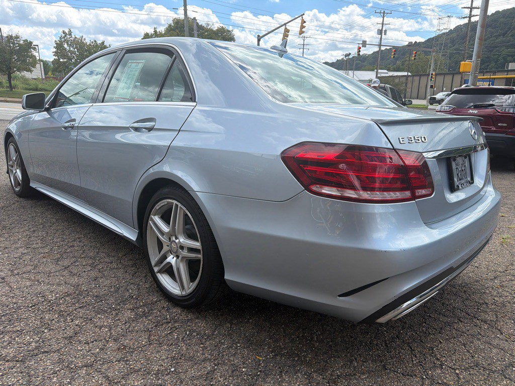 2014 Mercedes-Benz E-Class Image 2