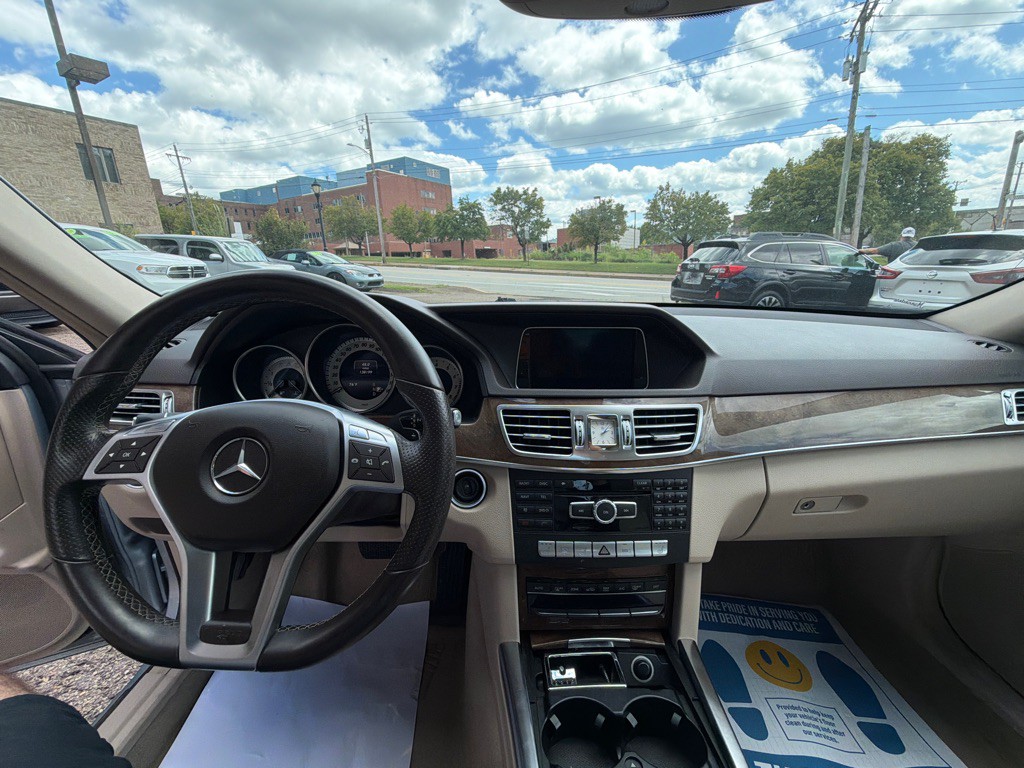 2014 Mercedes-Benz E-Class Image 9