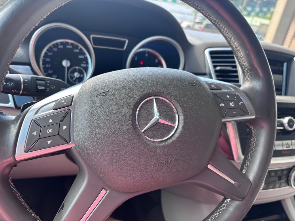 2014 Mercedes-Benz E-Class Image 28