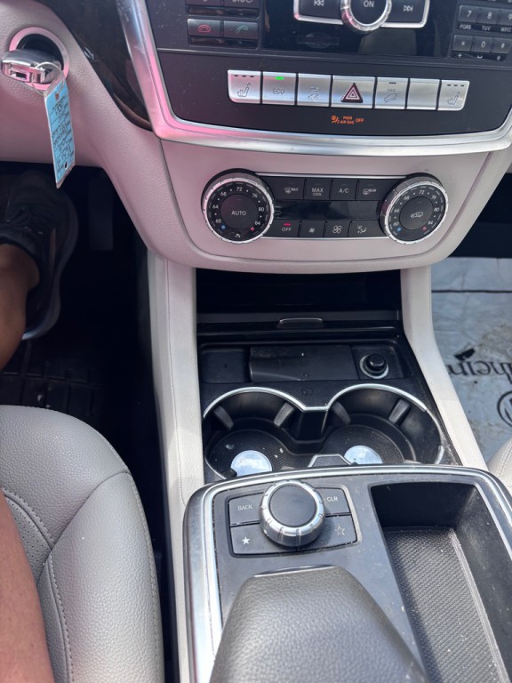 2014 Mercedes-Benz E-Class Image 31