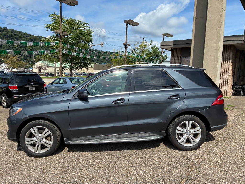 2015 Mercedes-Benz M-Class Image 2