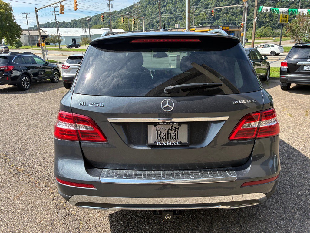 2015 Mercedes-Benz M-Class Image 8