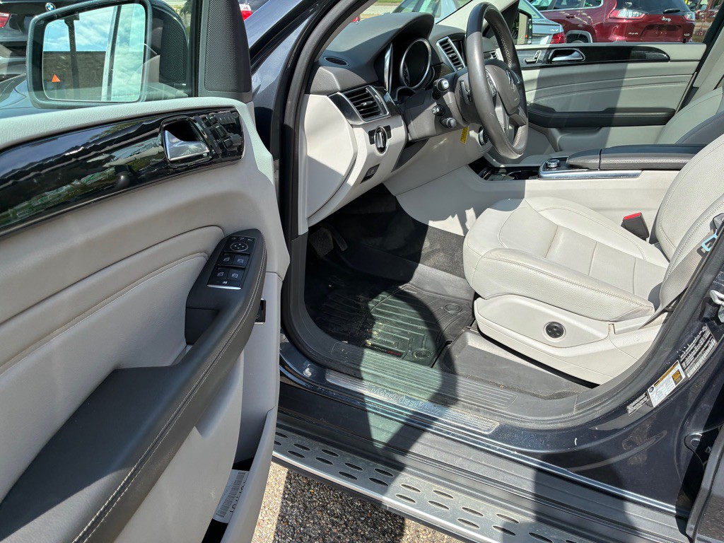 2015 Mercedes-Benz M-Class Image 10