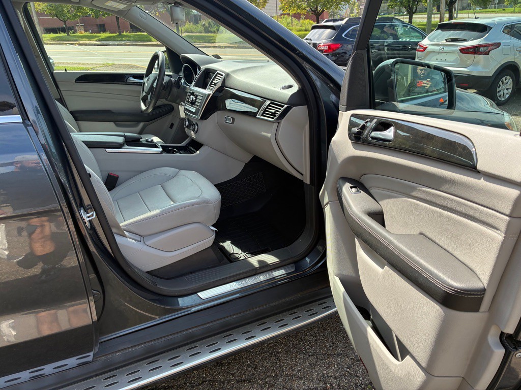 2015 Mercedes-Benz M-Class Image 13