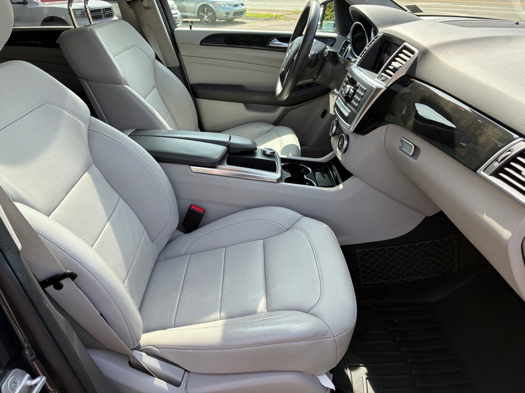 2015 Mercedes-Benz M-Class Image 14