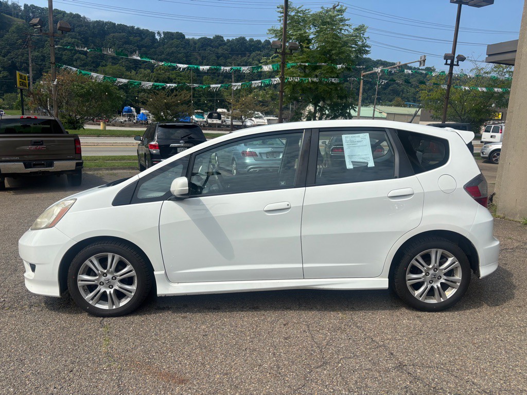 2011 Honda Fit Image 2