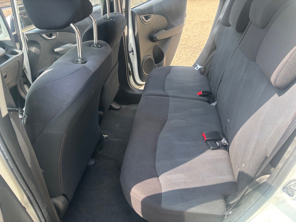 2011 Honda Fit Image 15