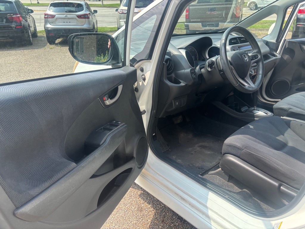 2011 Honda Fit Image 16