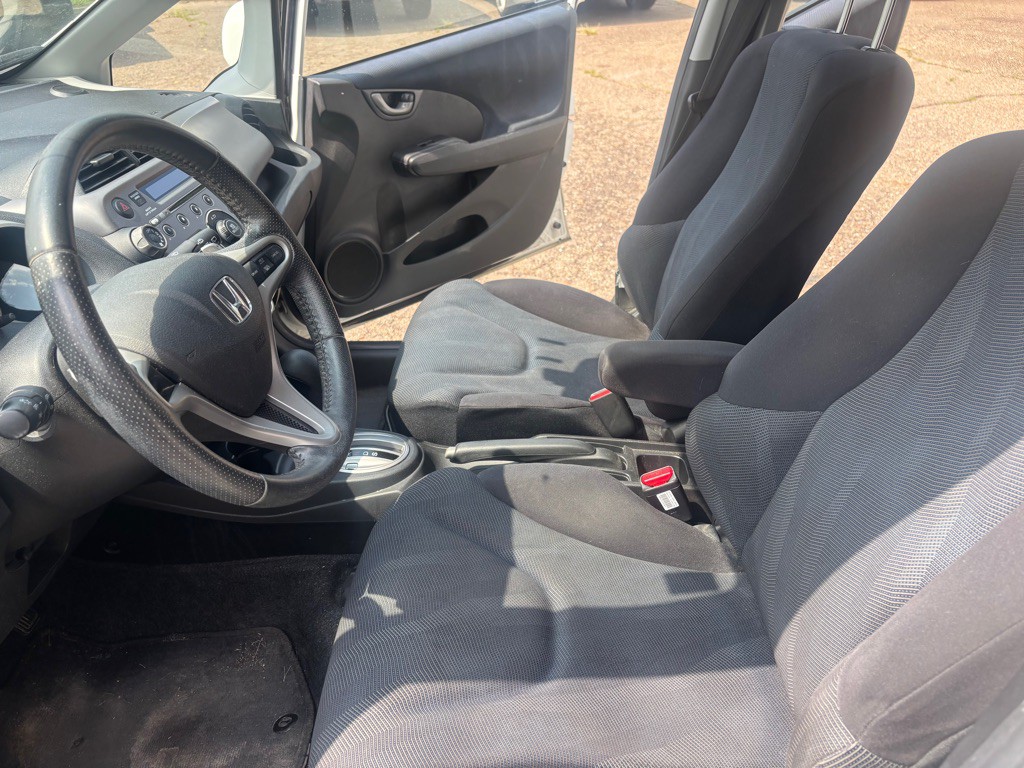 2011 Honda Fit Image 17