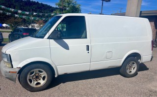 Image for 2004 GMC Safari XT ID: 7643627