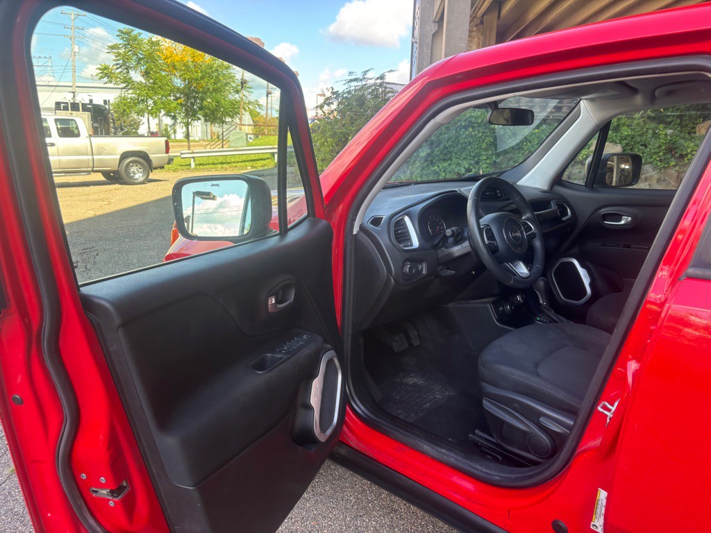 2018 Jeep Renegade Image 9