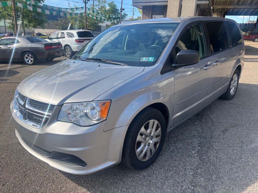2017 Dodge Grand Caravan Image 1