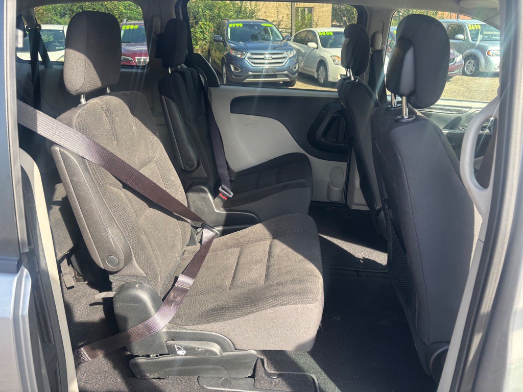 2017 Dodge Grand Caravan Image 11