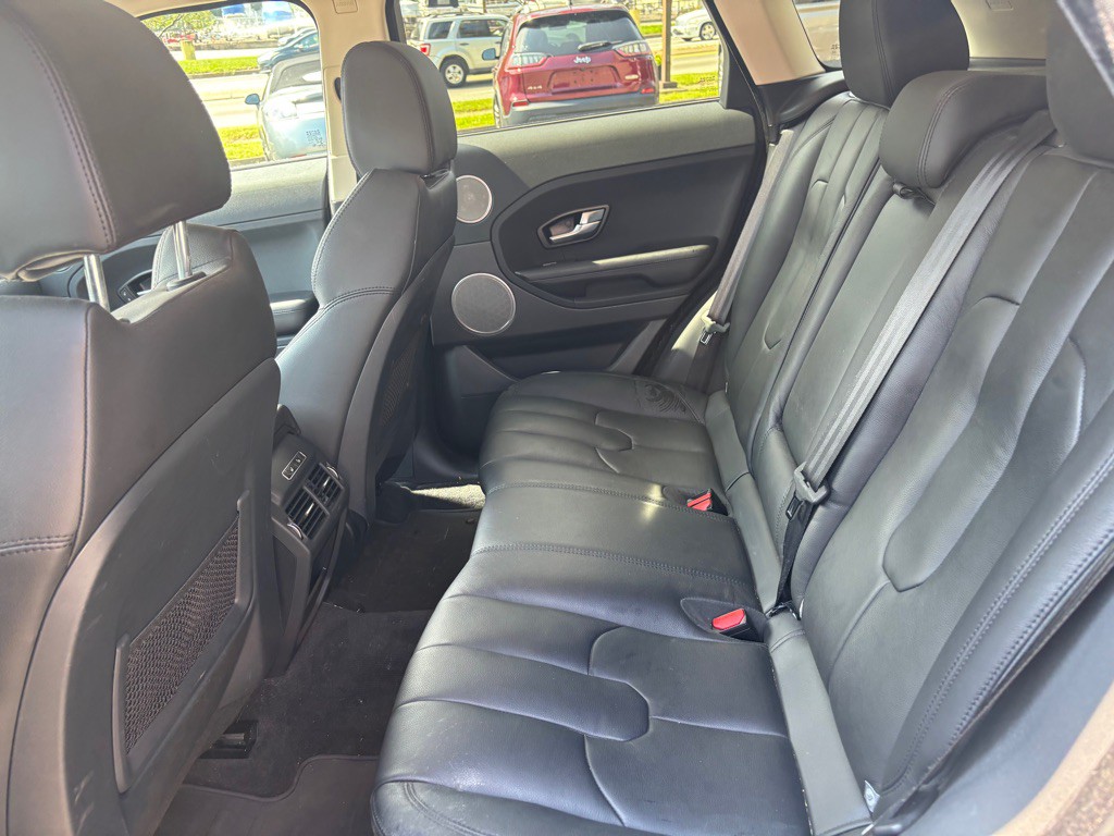 2015 Land Rover Range Rover Evoque Image 9