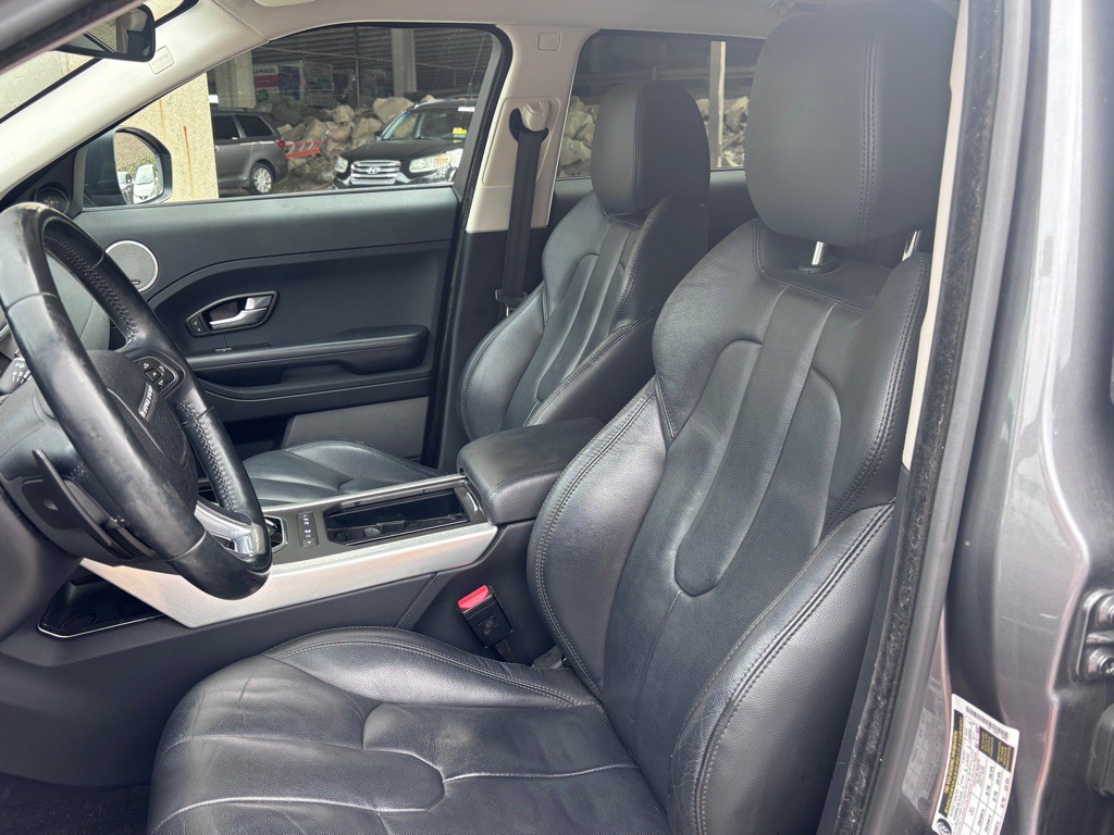 2015 Land Rover Range Rover Evoque Image 23