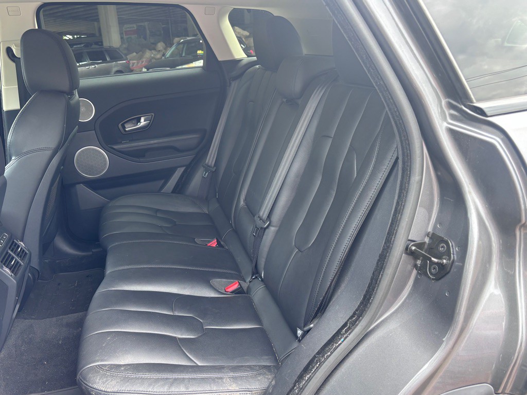 2015 Land Rover Range Rover Evoque Image 24