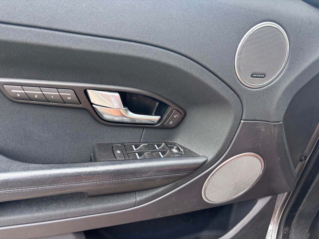 2015 Land Rover Range Rover Evoque Image 37