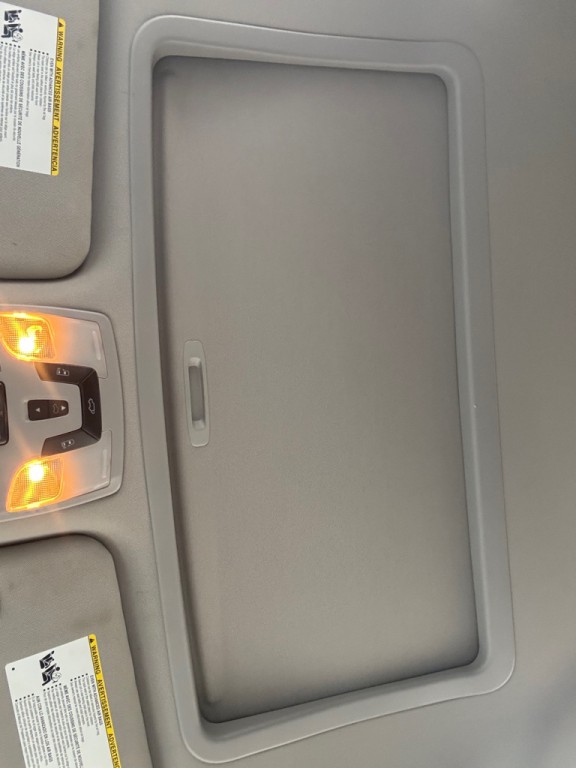 2015 Toyota Sienna Image 14