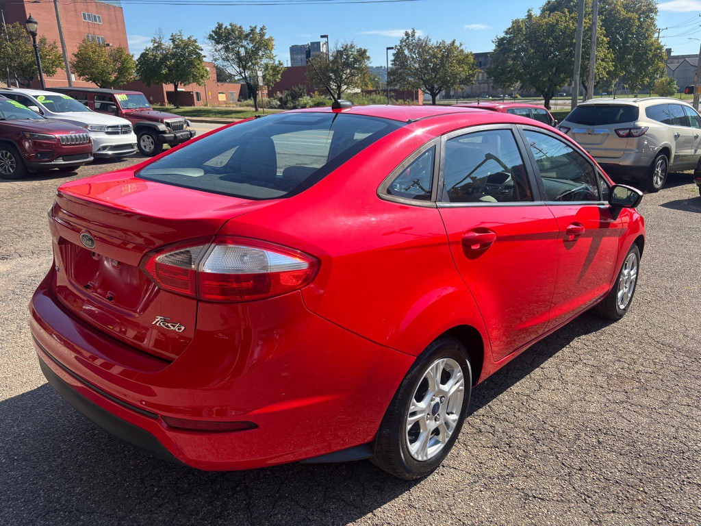 2014 Ford Fiesta Image 5