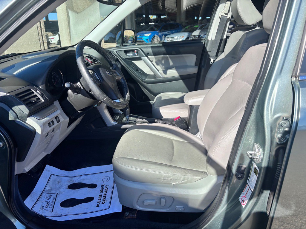 2014 Subaru Forester Image 6