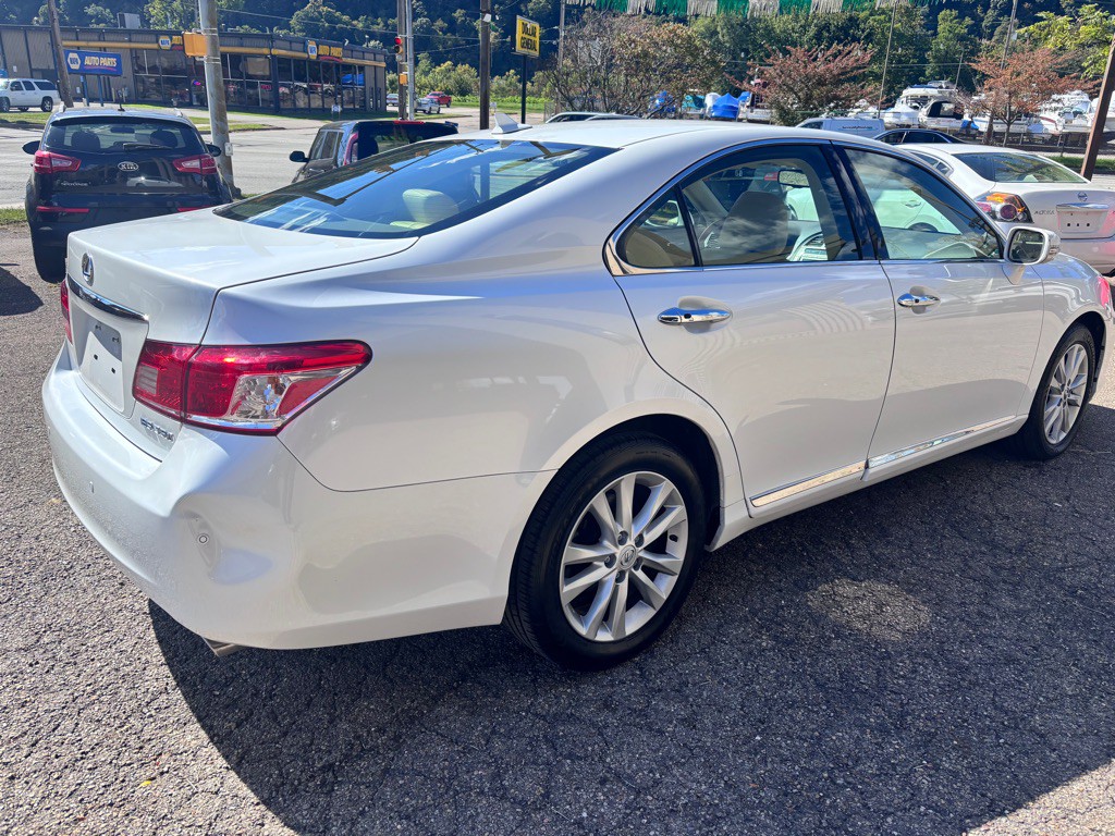 2012 Lexus ES Image 3