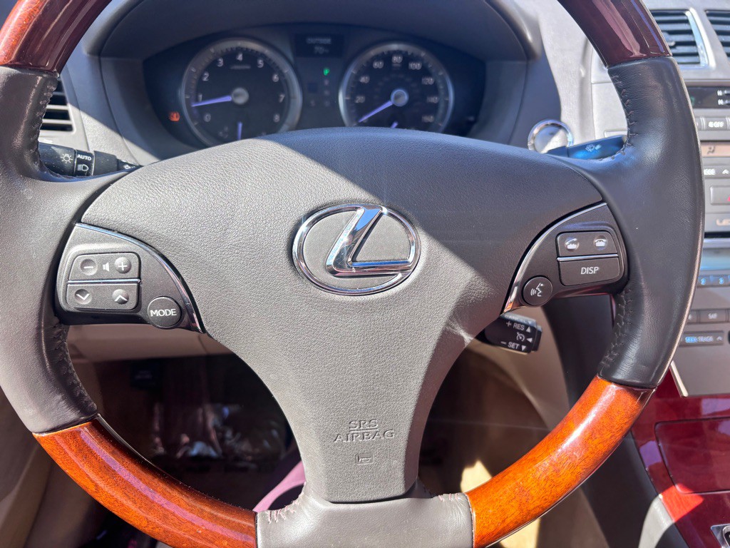 2012 Lexus ES Image 13