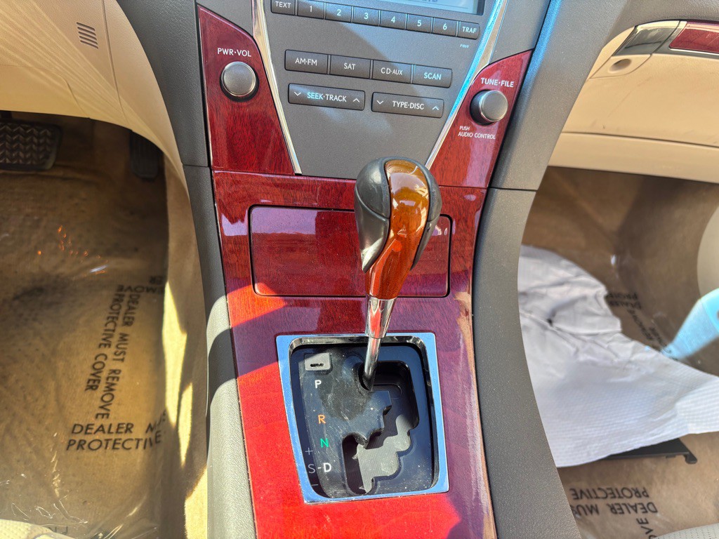 2012 Lexus ES Image 14