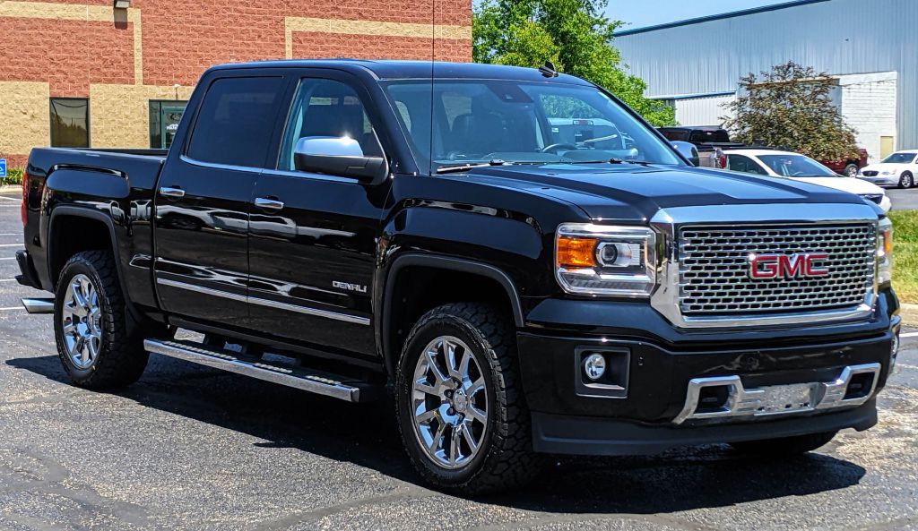 2014 GMC Sierra Image 2