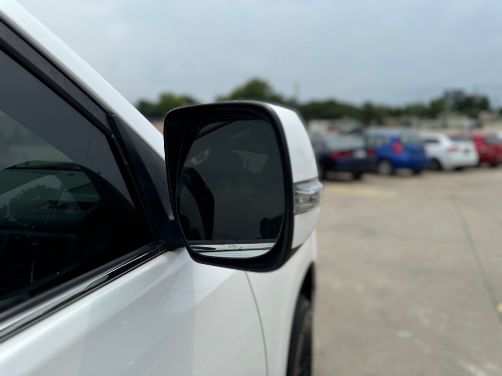 2011 Lexus GX Image 12