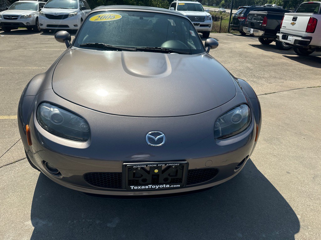 2006 Mazda MX-5 Miata Image 8