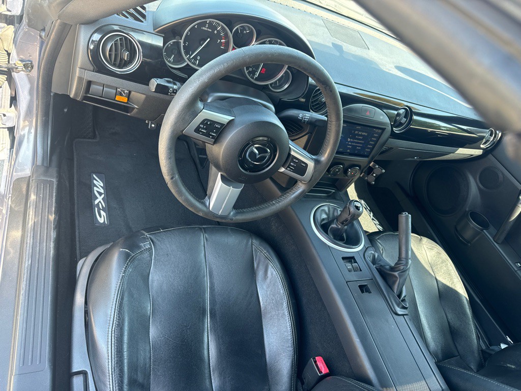 2006 Mazda MX-5 Miata Image 10