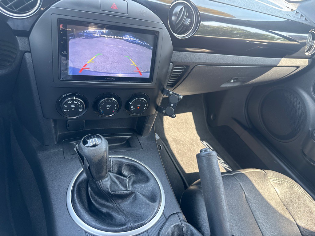 2006 Mazda MX-5 Miata Image 15