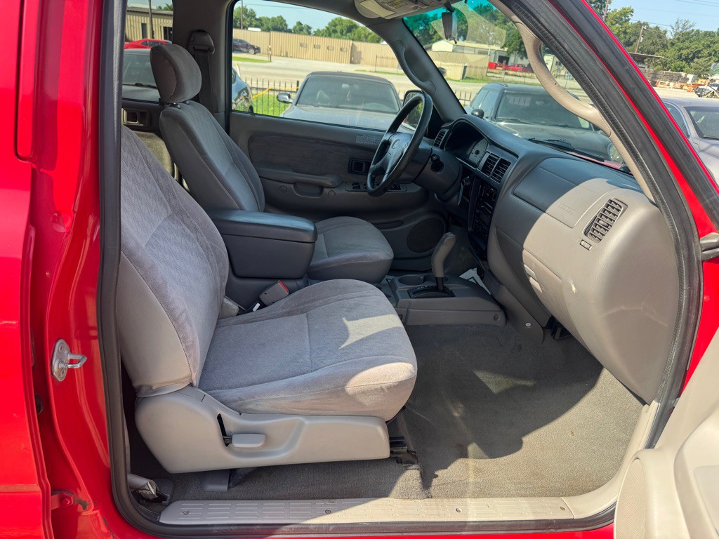2003 Toyota Tacoma Image 15