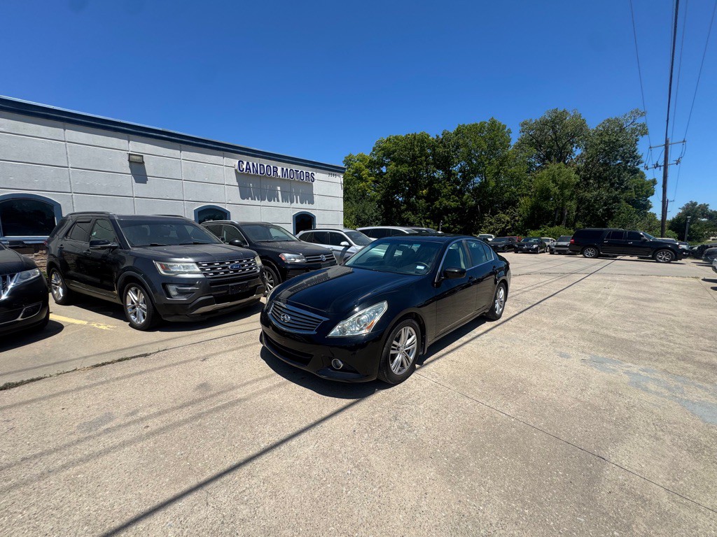 2013 INFINITI G37 Image 1