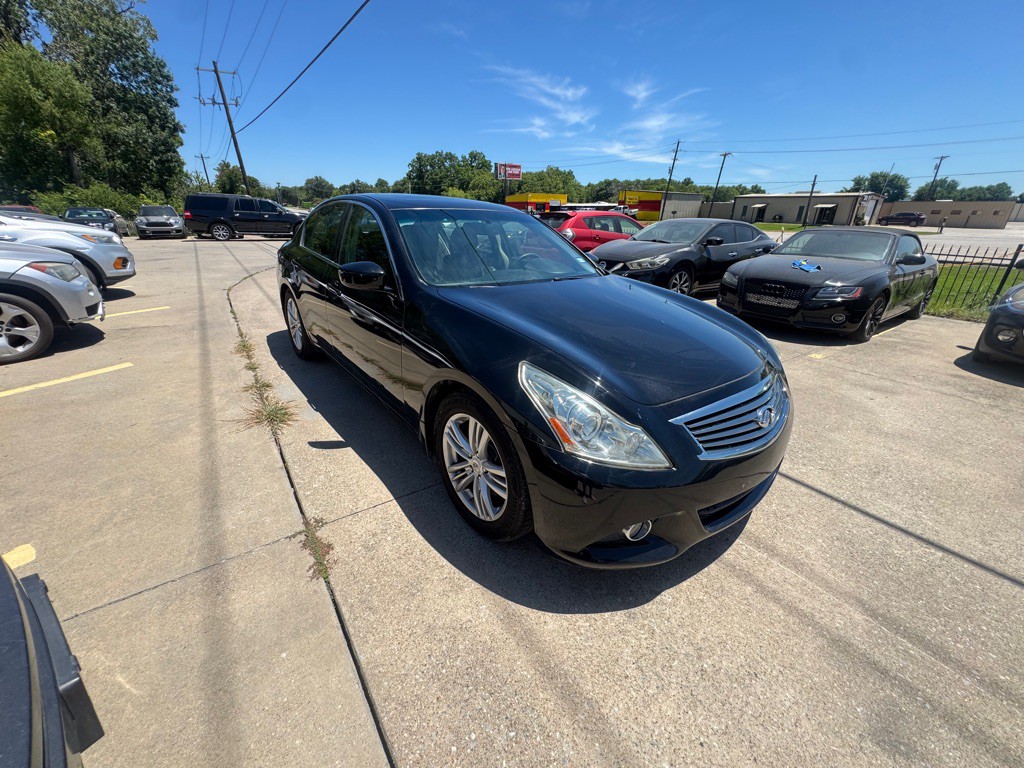 2013 INFINITI G37 Image 5
