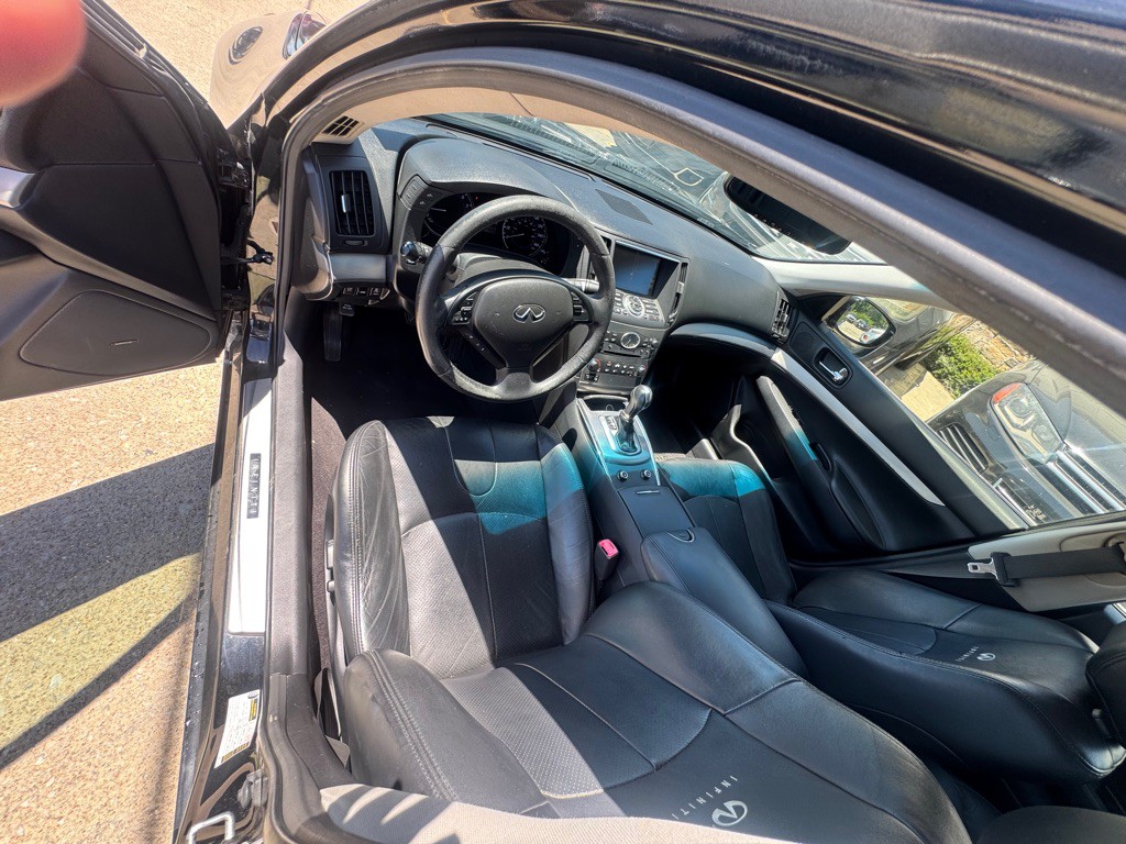 2013 INFINITI G37 Image 8