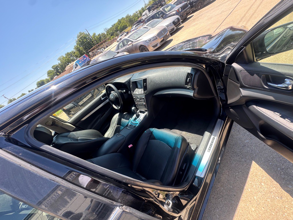 2013 INFINITI G37 Image 15