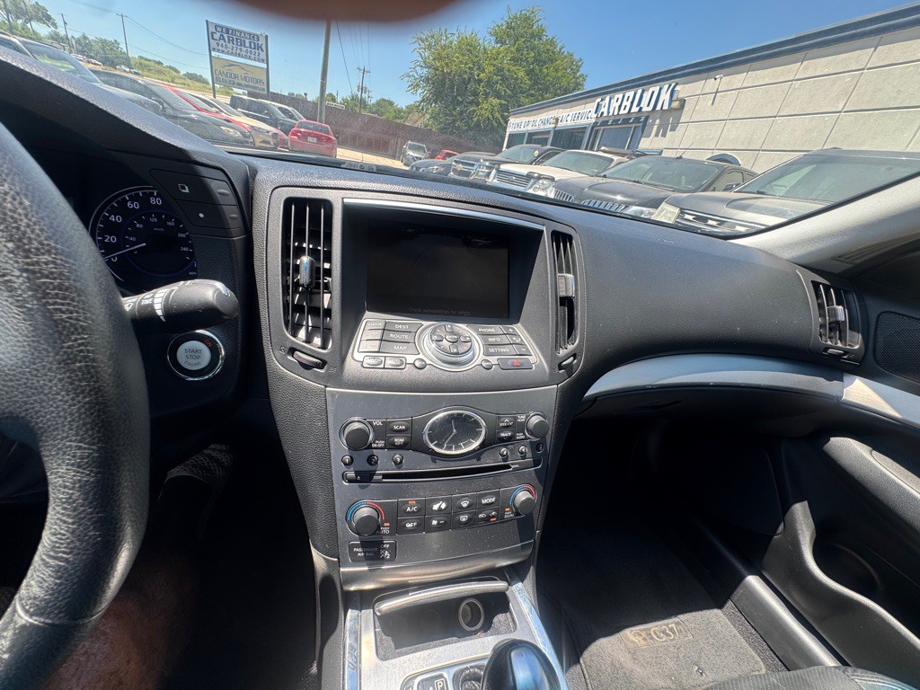 2013 INFINITI G37 Image 19