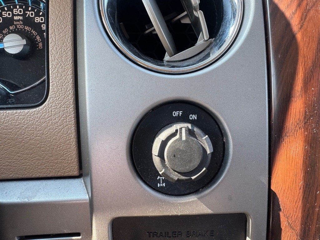 2012 Ford F-150 Image 23