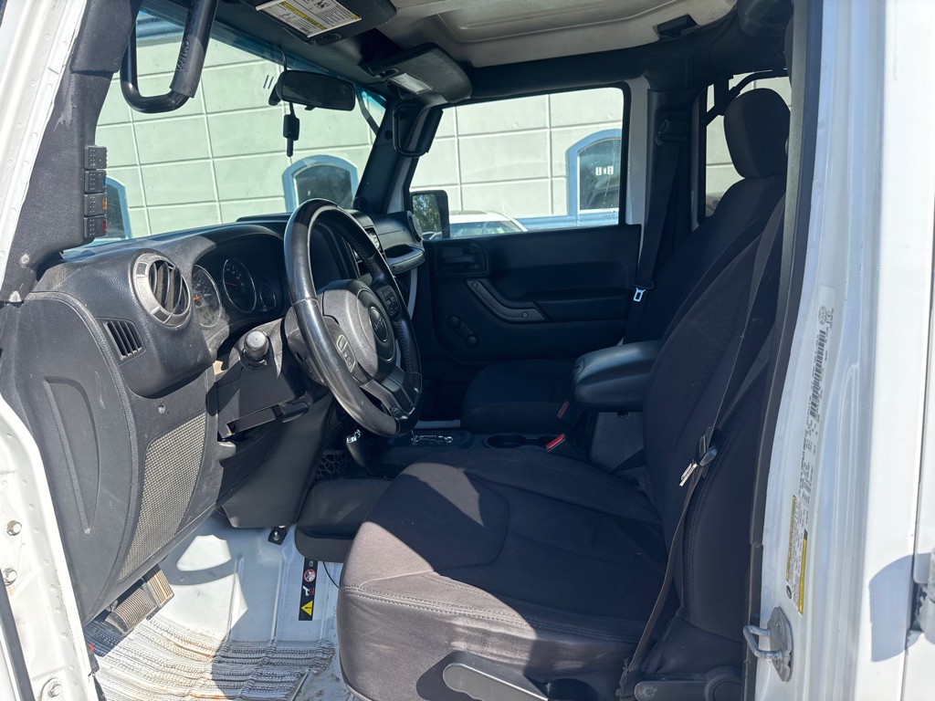 2013 Jeep Wrangler Unlimited Image 8