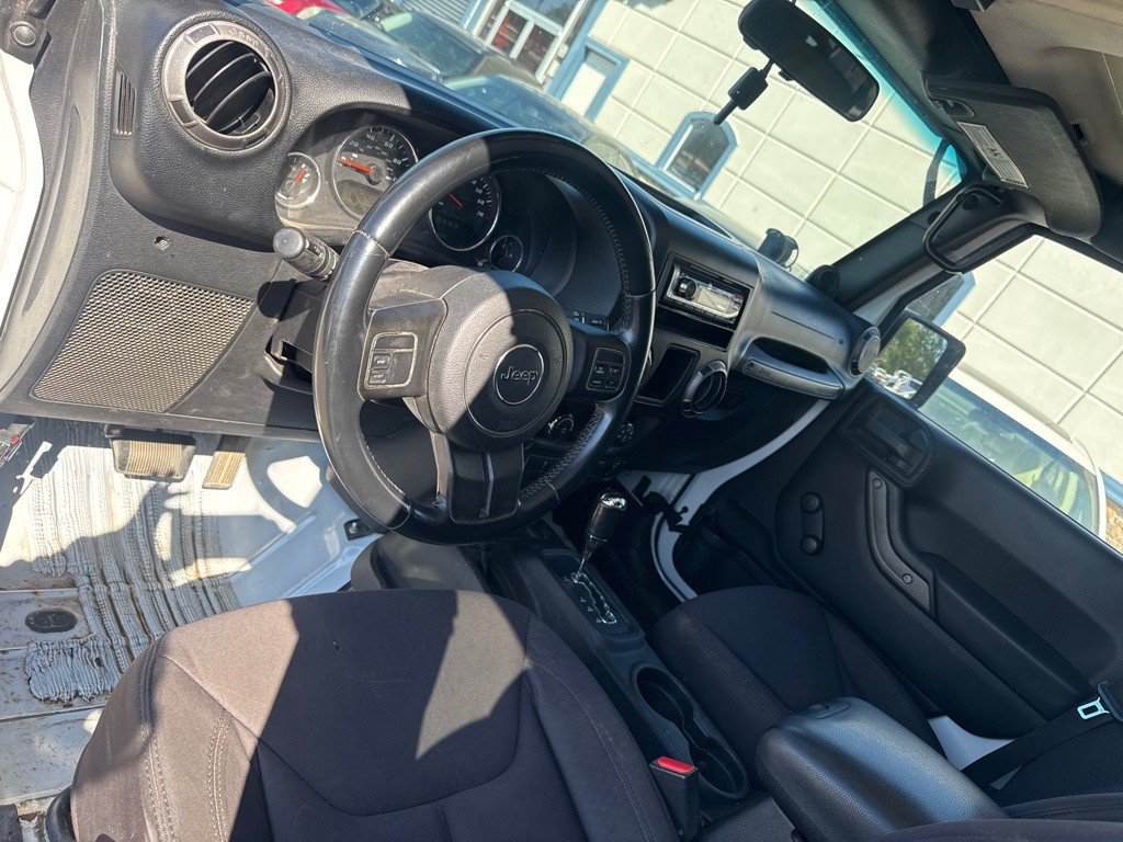 2013 Jeep Wrangler Unlimited Image 9